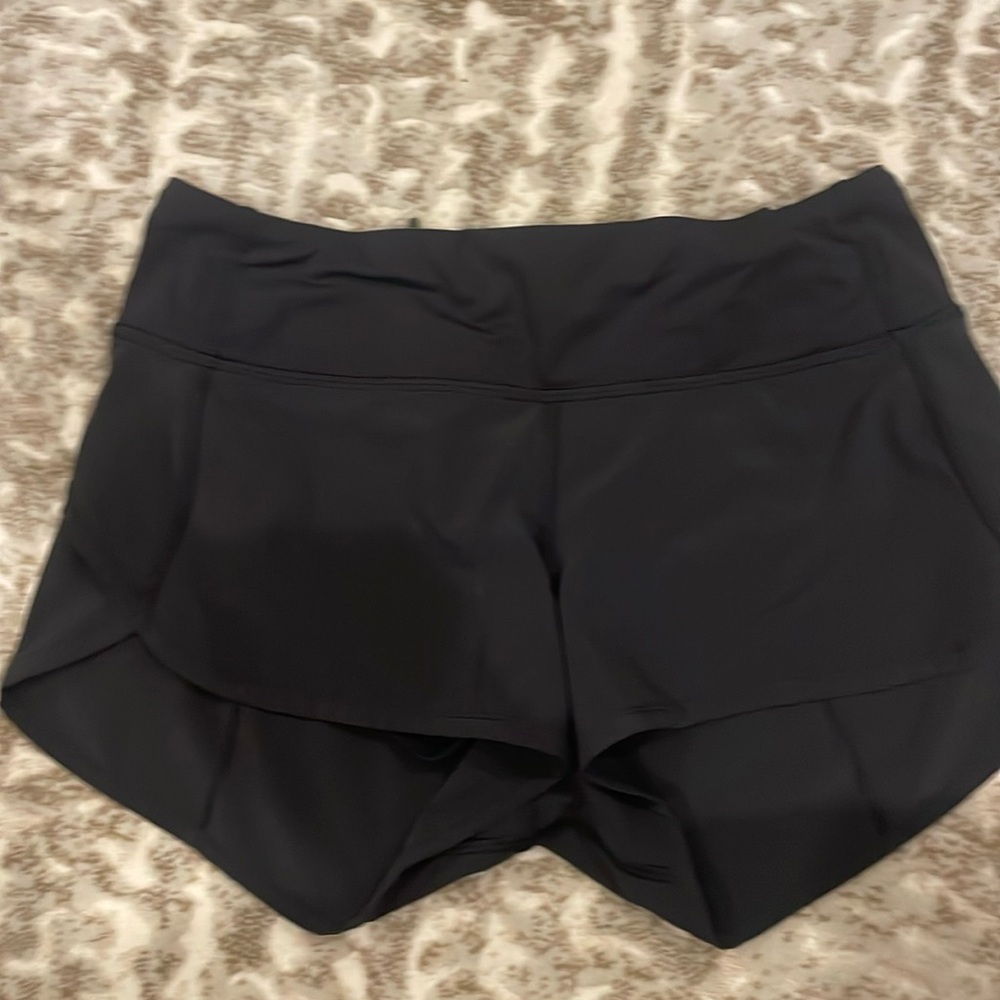Lululemon Speed Up Shorts, Black, size 2, 2.5in